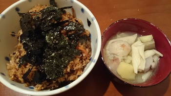 炊き込みご飯とパスタスープ.jpg